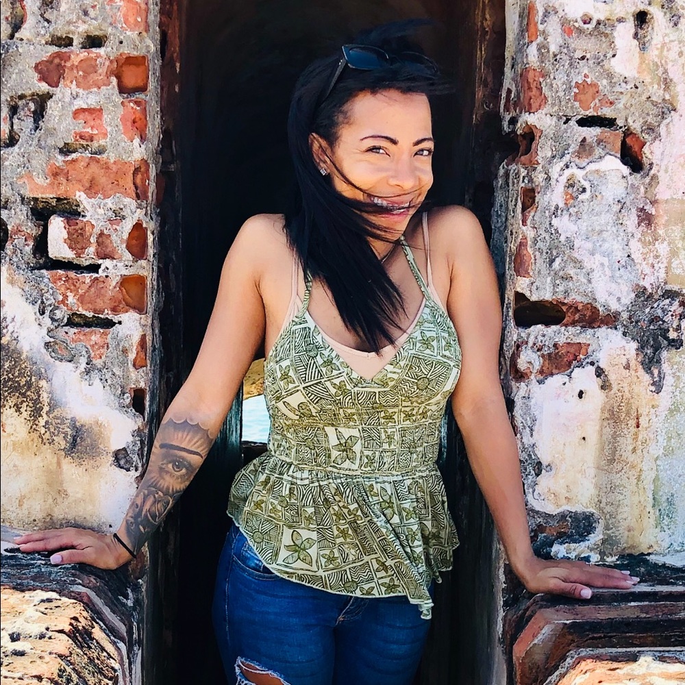 Meet your Posher, Tiffany